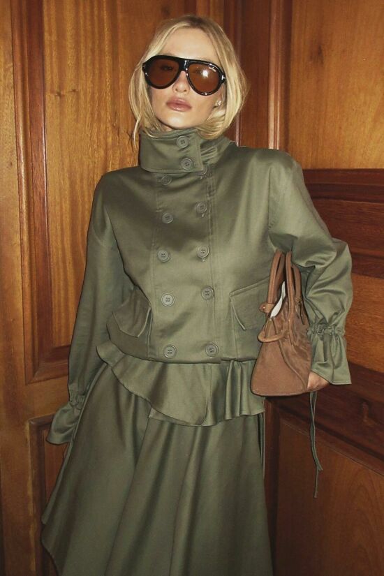 Imagem de Casaco Manga Longa Com Bolsos Manga e Cintura Ajustáveis Verde Militar Zen